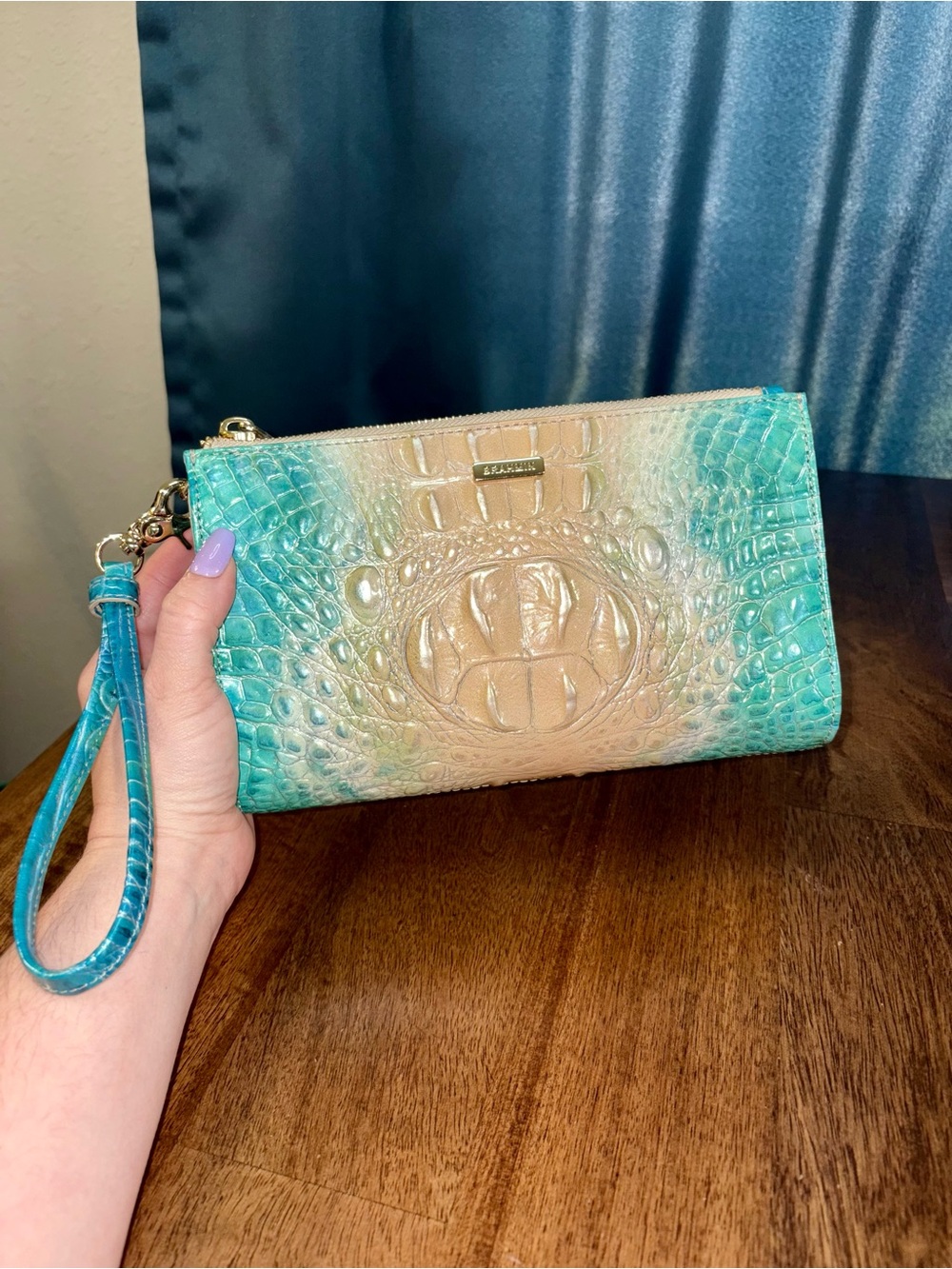 Brahmin EUC Daisy - Ocean Ombré - Perfect EYE - VERY HTF, RARE - Clutch/Wristlet - Picture 14 of 16